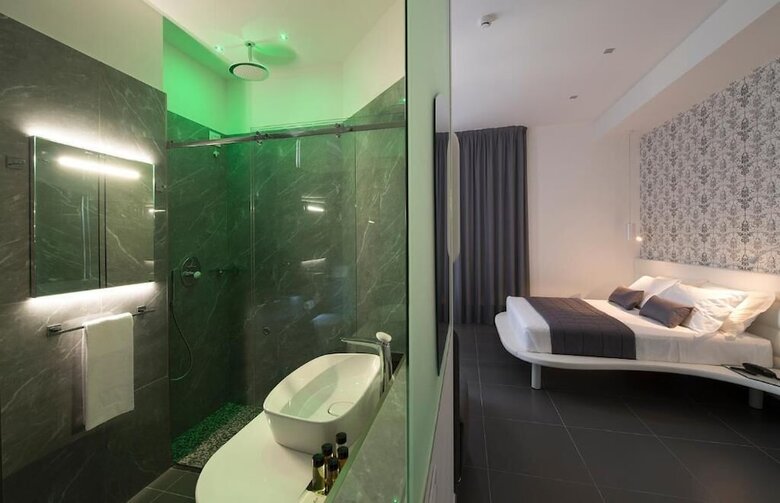 Gatto Bianco Mia Aparthotel