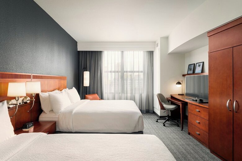 Hotel Courtyard By Marriott St. Petersburg Downtown