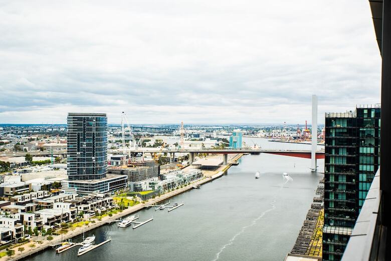 Melbourne Private Apartments - Collins Street Waterfront, Docklands