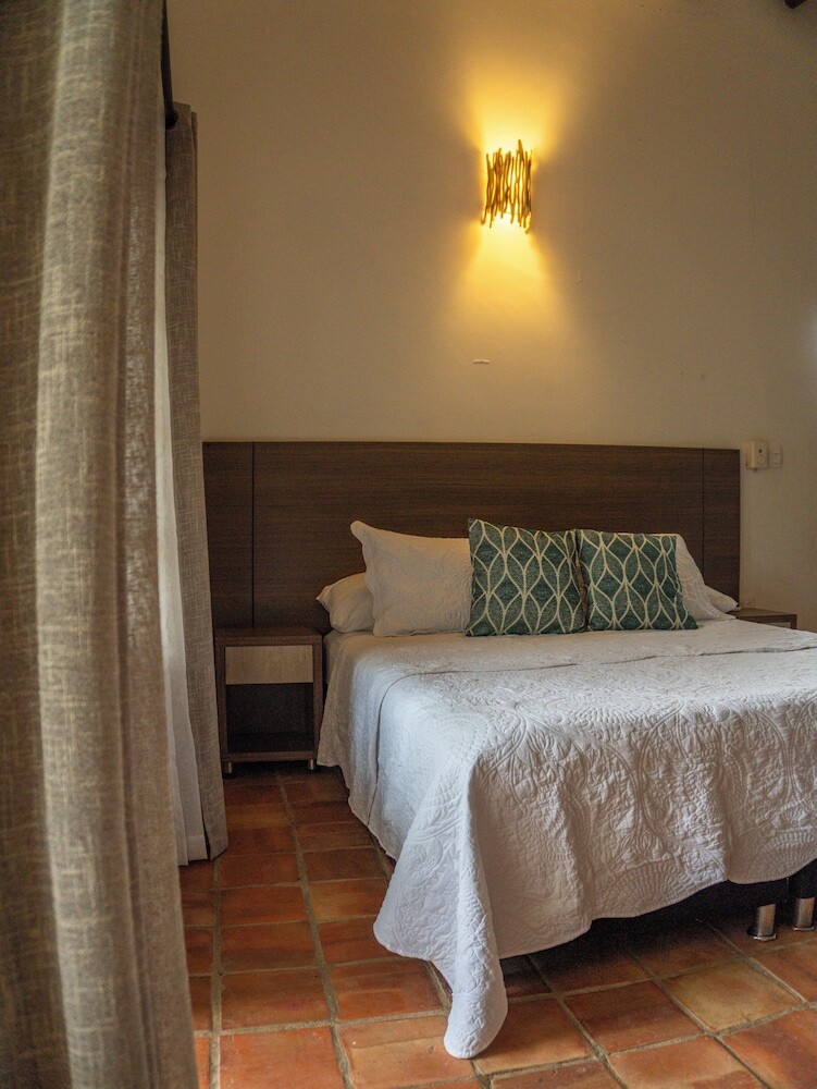 Portales Del Tayrona Garden Hotel
