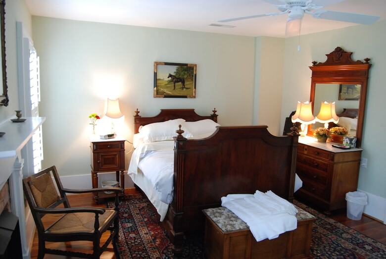The Colonels B&B And Inn