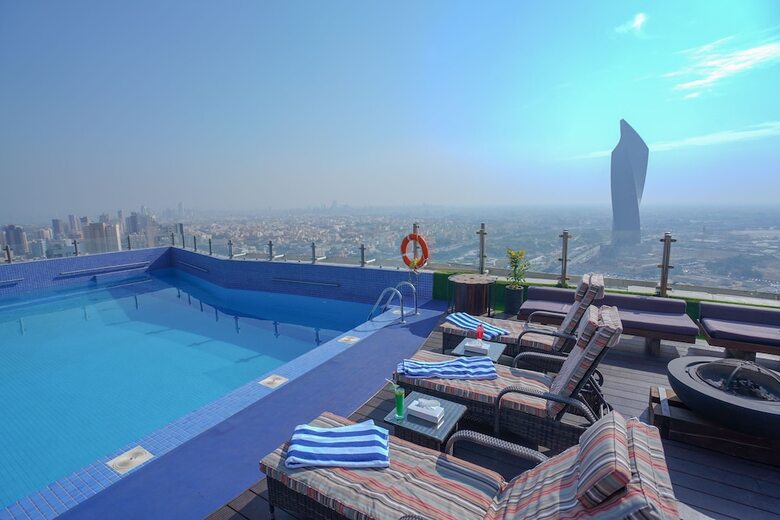 Hotel Ramada Encore By Wyndham Kuwait Downtown