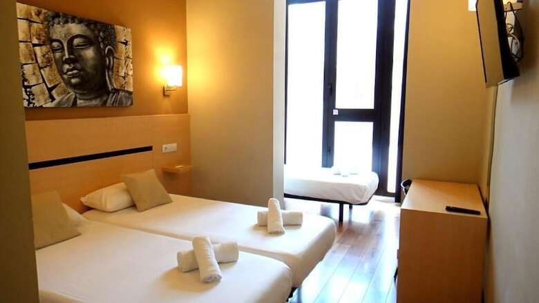 Pension Hostal Live Natura Barcelona