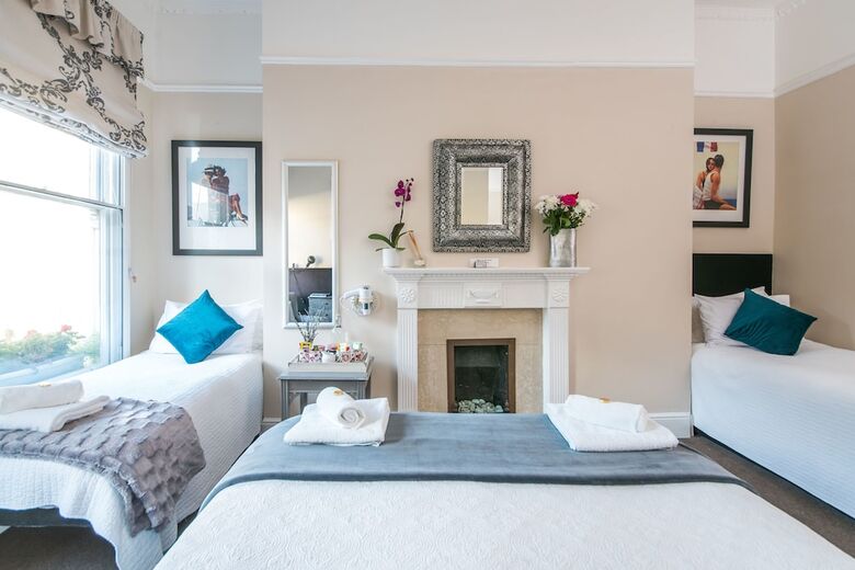 The Henry Guest House