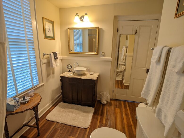 Benjamin Ellis House Bed & Breakfast
