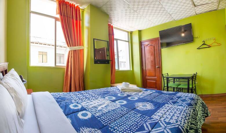 Hotel Hostal Downtown Quito