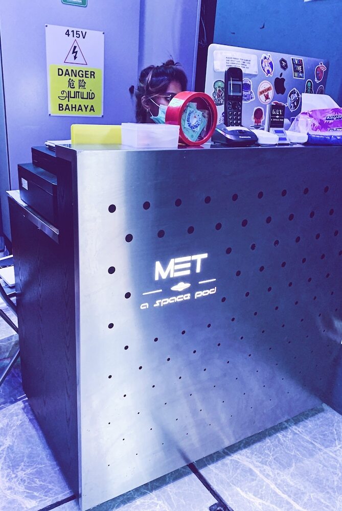 Hotel Met A Space Pod @ Arab Street