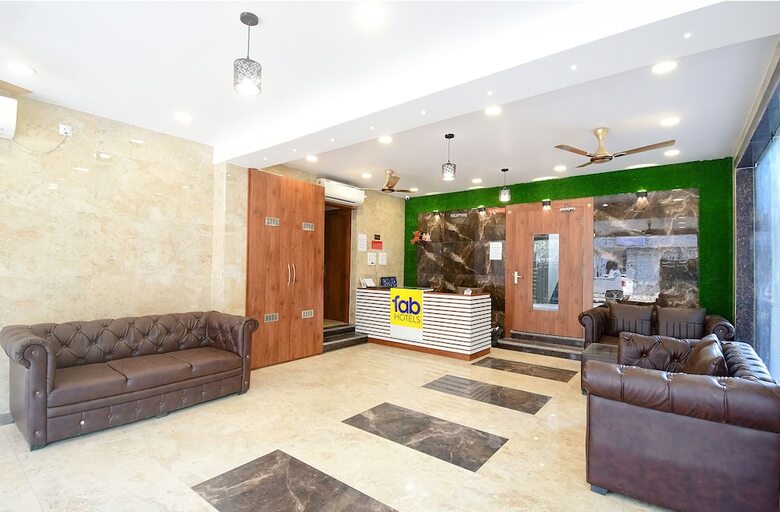 Fabhotel Dreamworld Residency