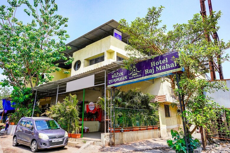 Hotel Fabexpress Rajmahal