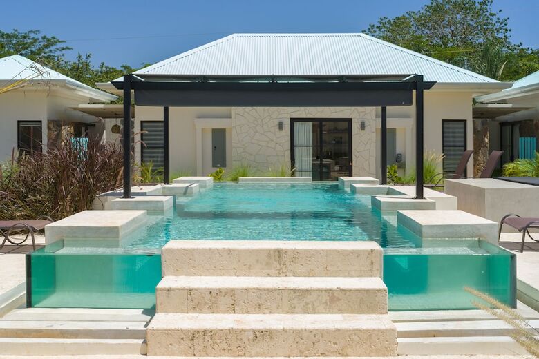 Villas Vr Beachwalk Avellanas