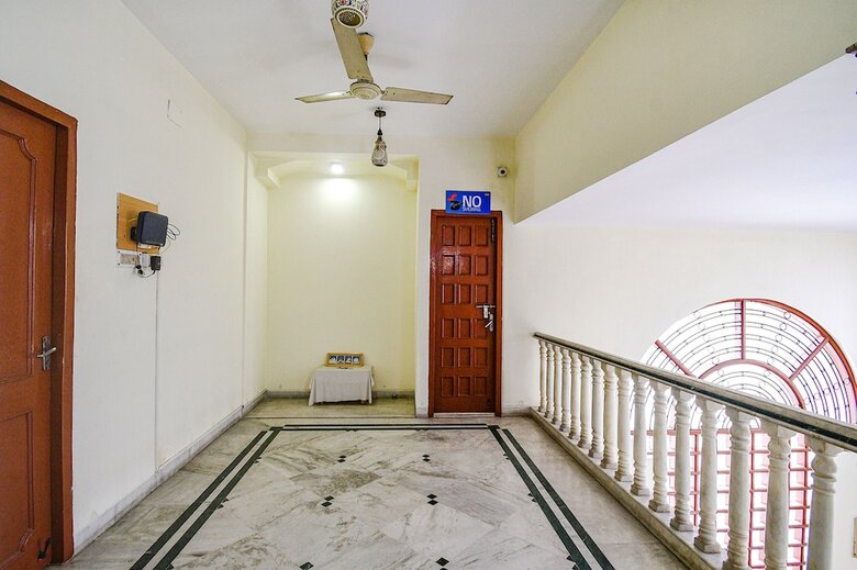 Hotel Fabexpress Ullash Residency