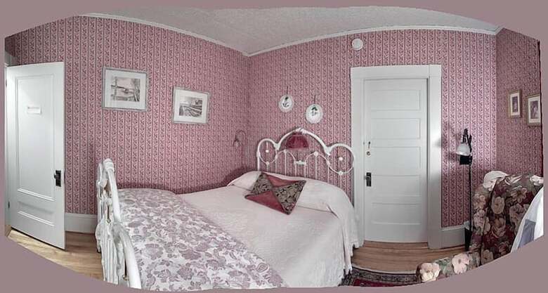 Bed & Breakfast The Jeweled Turret Inn