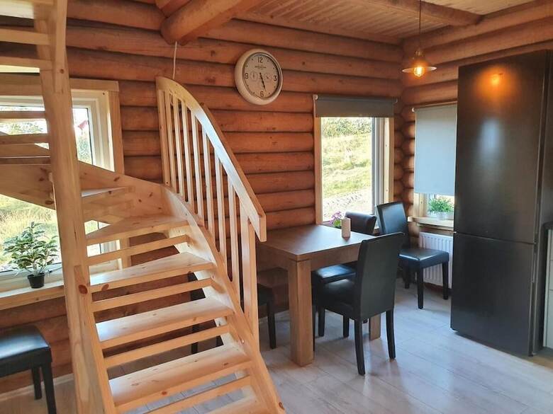 Loghouse With Amazing View And Sauna