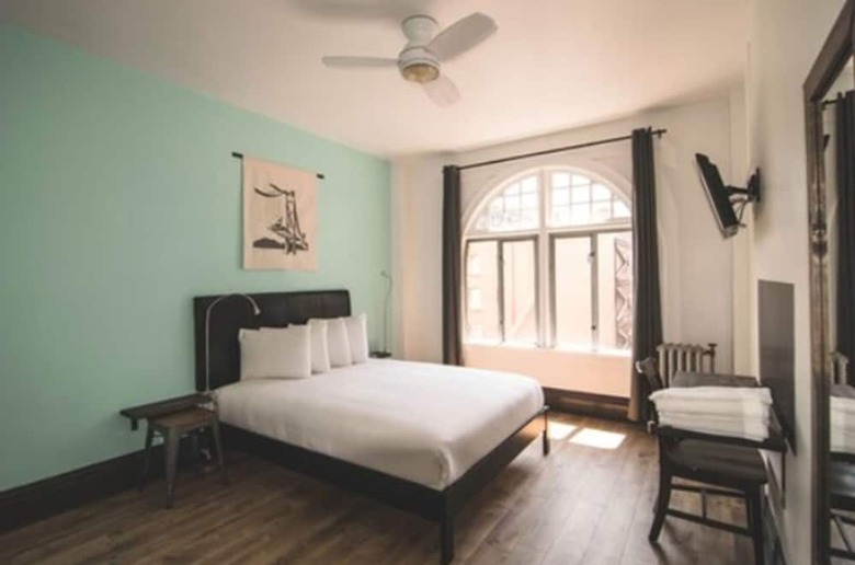 The Bartlett Hotel And Guesthouse