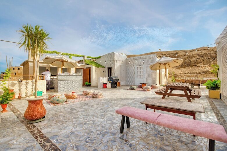 Villa Khufu Pyramids Hotel