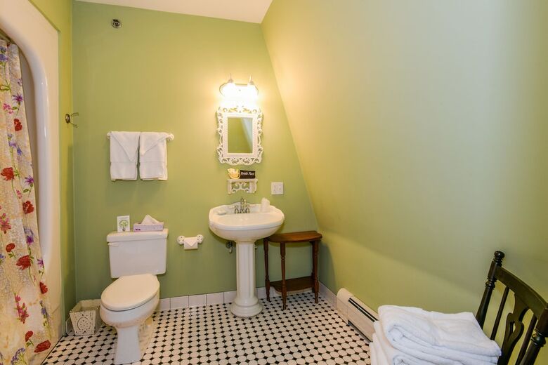 Bed & Breakfast Payne's Harbor View Inn