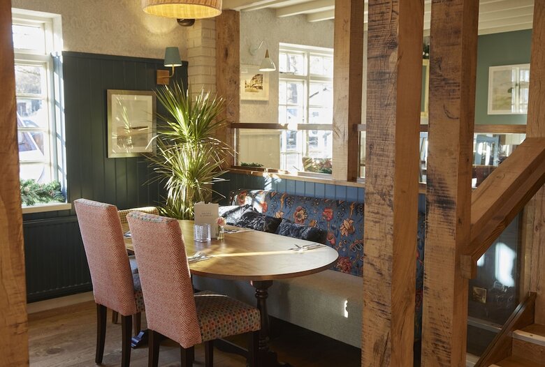 Castle Hotel By Chef And Brewer Collection