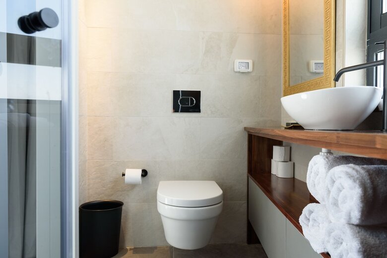 The Roof - By Sea Land Suites
