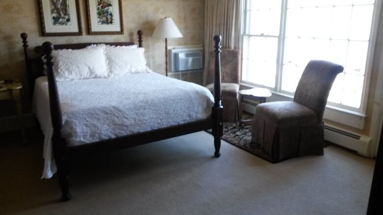 Bed & Breakfast Lumberville 1740 House