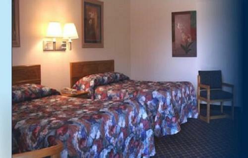 Four Seasons Motel-malone