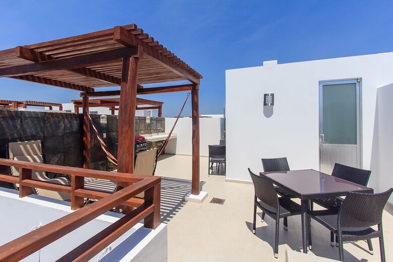 Apartamentos Casa Del Mar By Stella Rentals