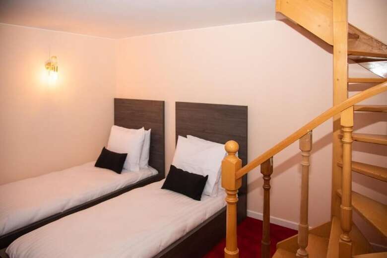 La Bourse Hotel