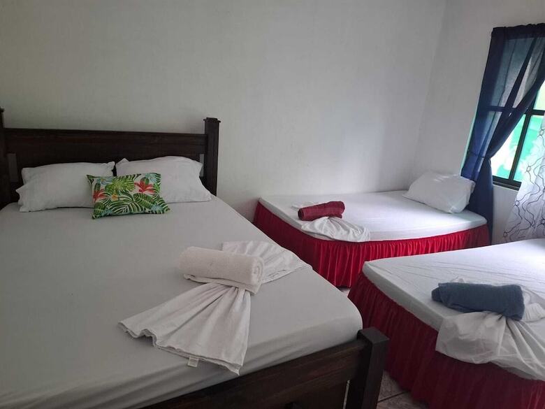 Bed & Breakfast Cabinas Tortuguero Natural