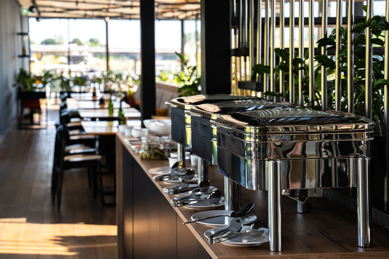 New Port Hotel