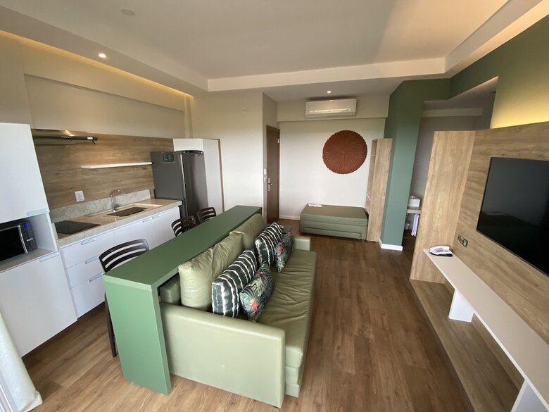 Hot Beach Suites