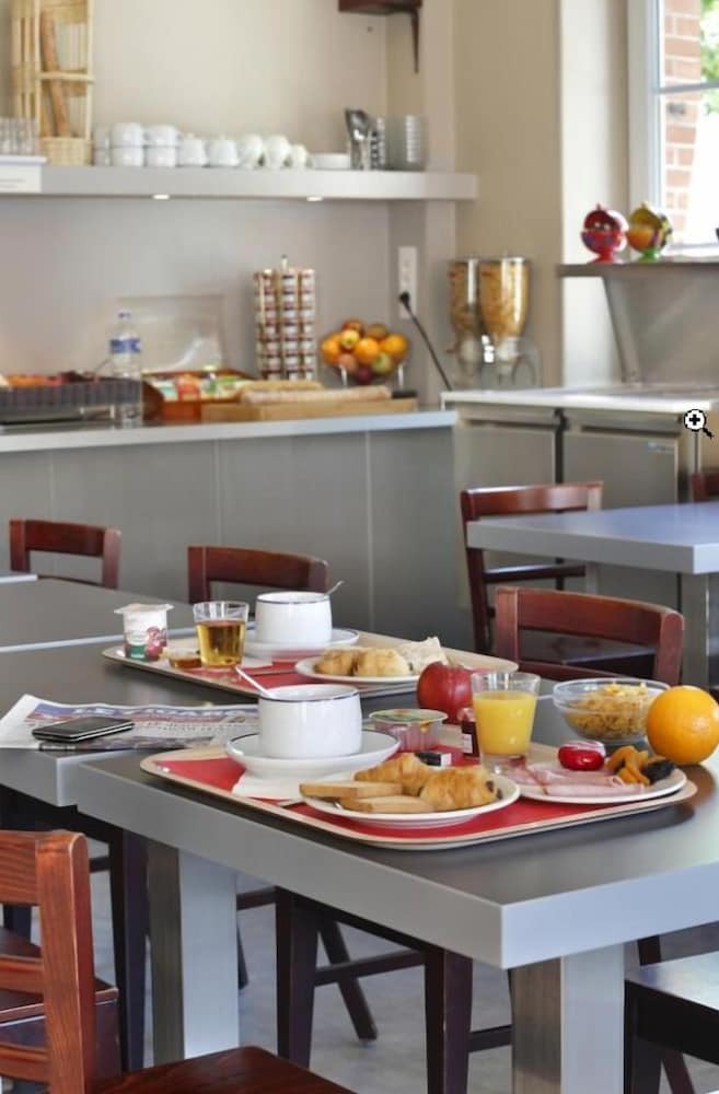 Hotel H�tel Les Tilleuls, Bourges