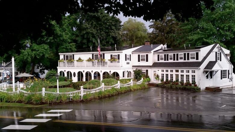 Bed & Breakfast Hartwell House Inn