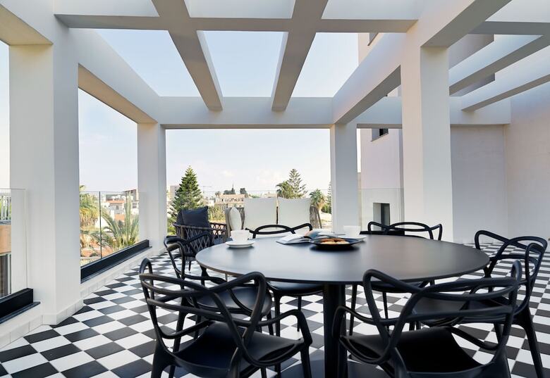 Aparthotel Liv The City Suites