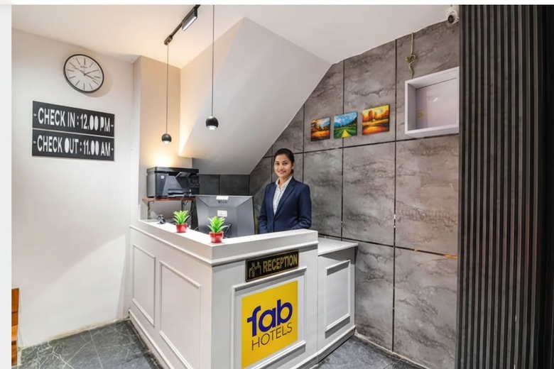 Fabhotel Sivalika Inn Near Howrah Station