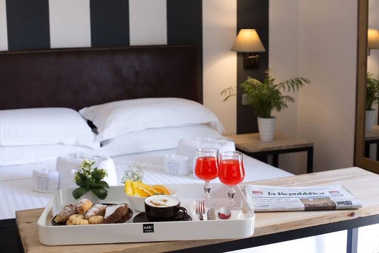 Bed & Breakfast Suite 136 Luxury Rooms
