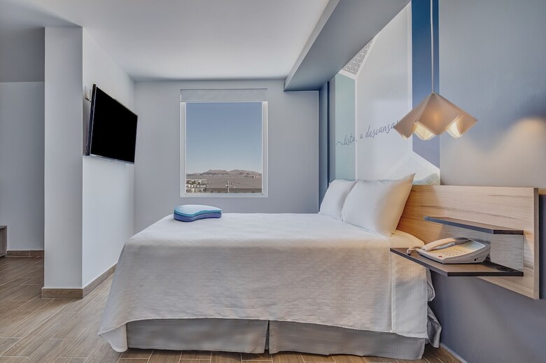 Hotel One Morelia Acueducto