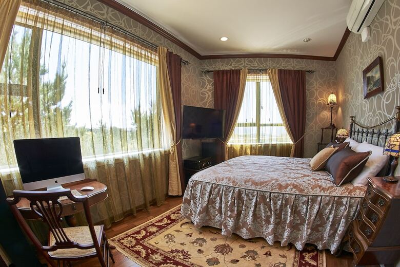 Zenith Boutique Lodge & Spa