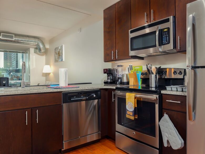 Aparthotel Pelican Fully Furnished Apartments