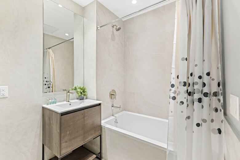 Aparthotel Global Luxury Suites At The Arches