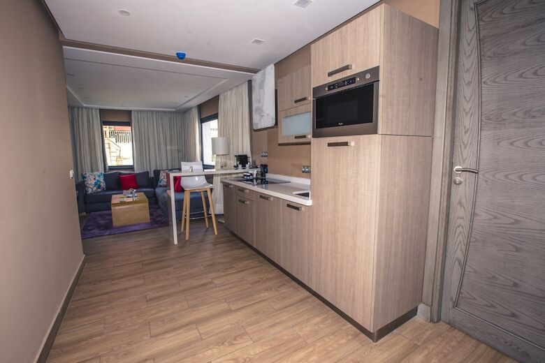 Downtown Hotel Ma�rif Casablanca By Tsa