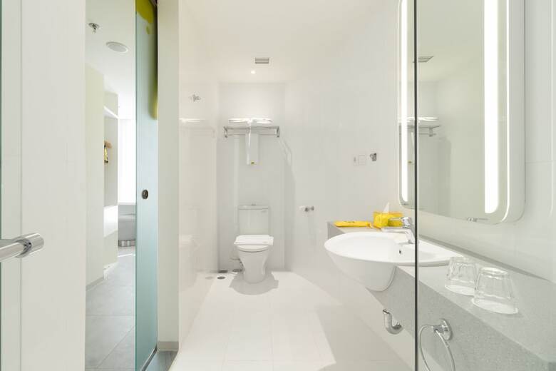 Yello Hotel Kuta Beachwalk Bali