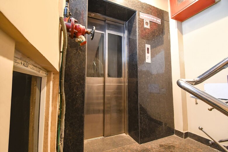 Hotel Fabexpress Abis Residency