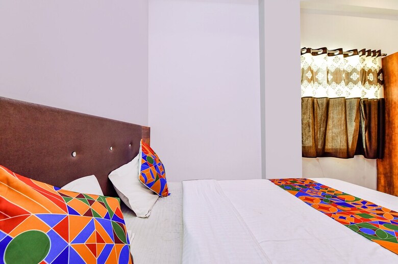 Hotel Fabexpress Raj Palace