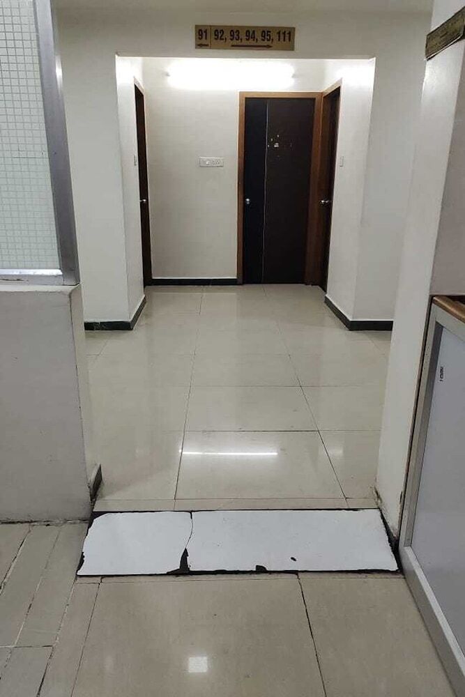 Hotel Aayush Residency
