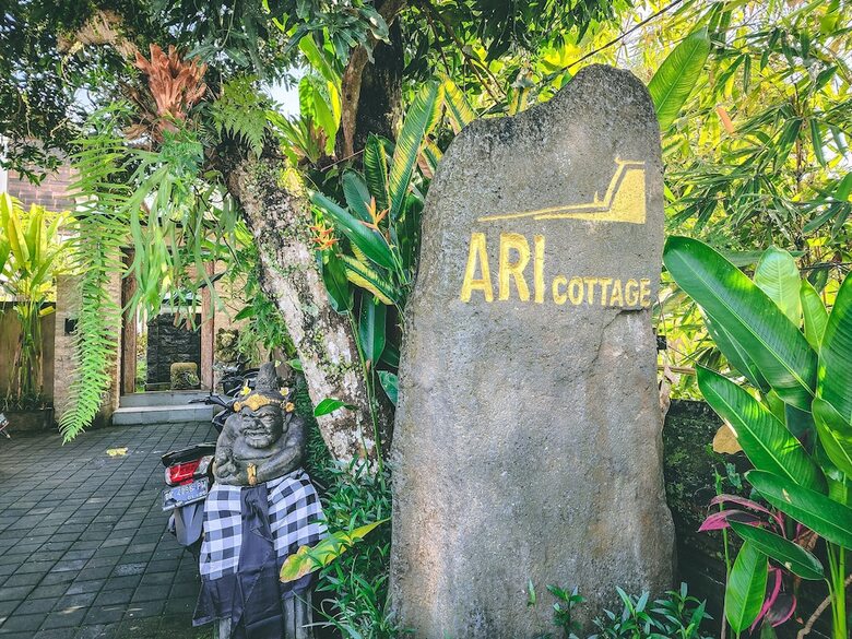 Hotel Ari Cottages