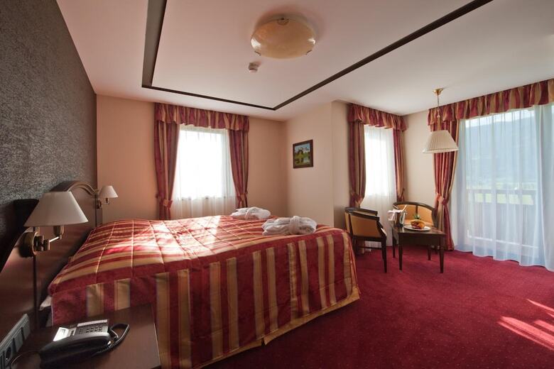 Hotel Zur Burg