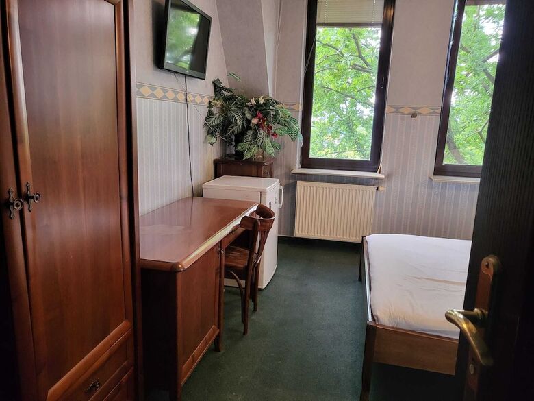 Aparthotel Hostel Bialoleka - Free Parking, Fast Wifi