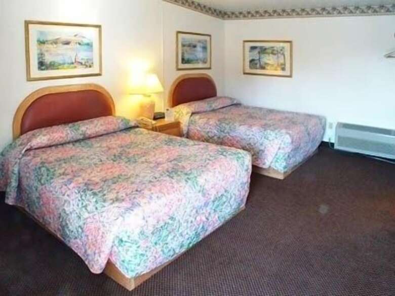 Motel Cloverdale Oaks Inn