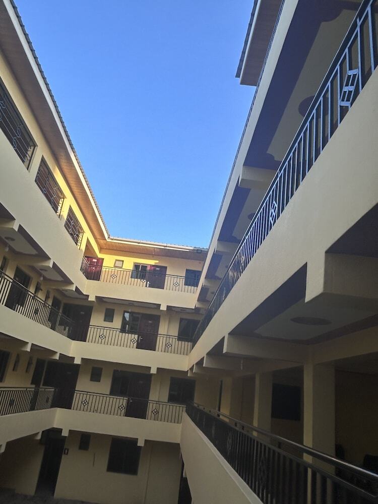 Bed & Breakfast 020-22airbnbs