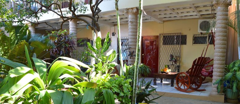 Hotel Los Cisneros