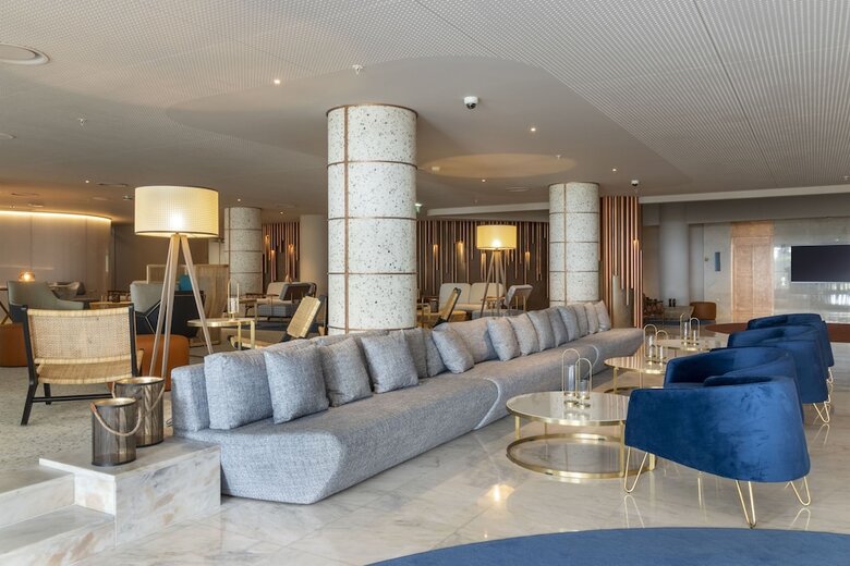 Hotel Next - Savoy Signature